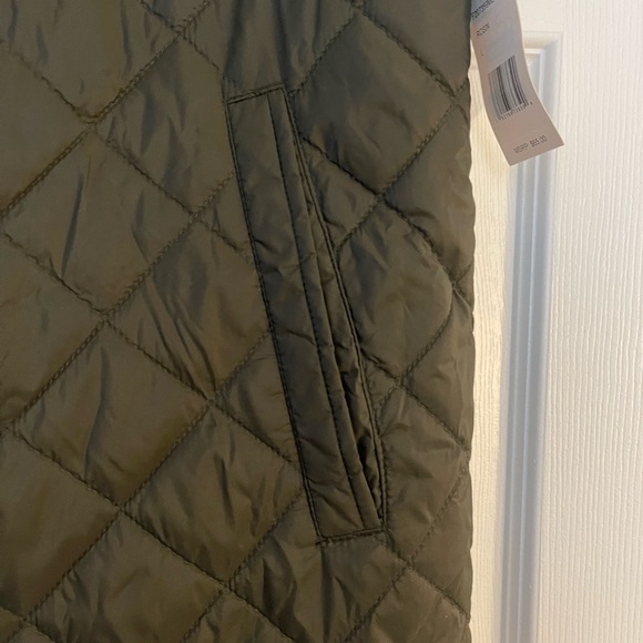 OLIVE GREEN MENS VEST - Picture 4 of 5